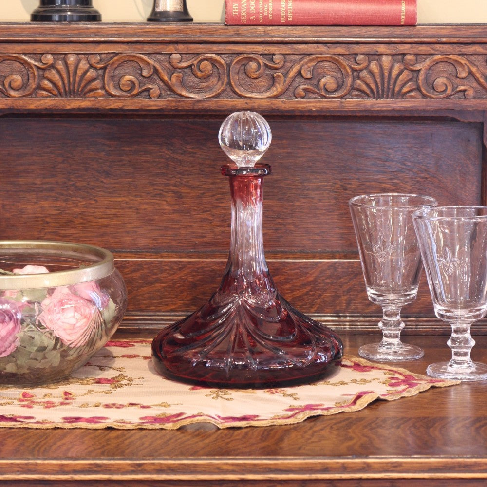 艶やかなガーネット色♪ アンティーク ガラスデキャンタ LV1-2-A-171