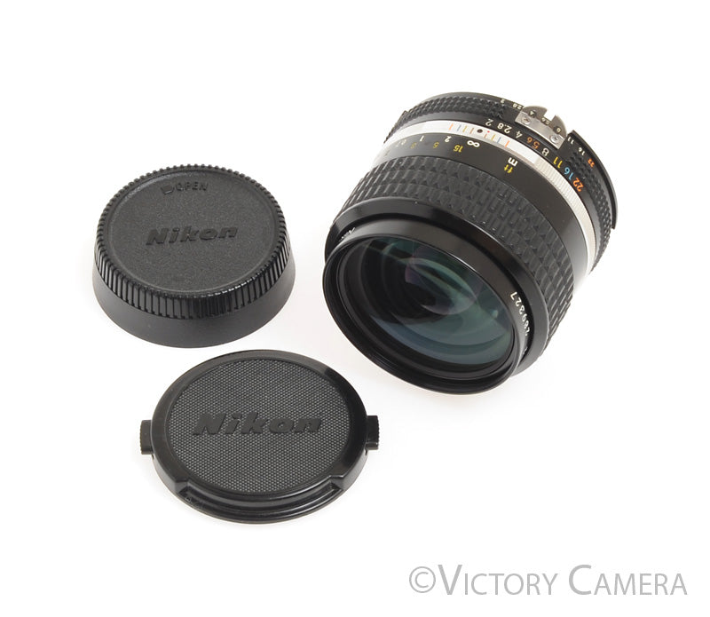 Nikon Nikkor 35mm f2.0 AI-S Manual Focus Wide Angle Lens [EXC+]