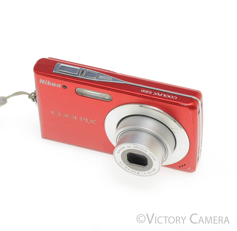 Nikon CoolPix S200 Red 7.1MP Digital Point & Shoot Camera [EXC]
