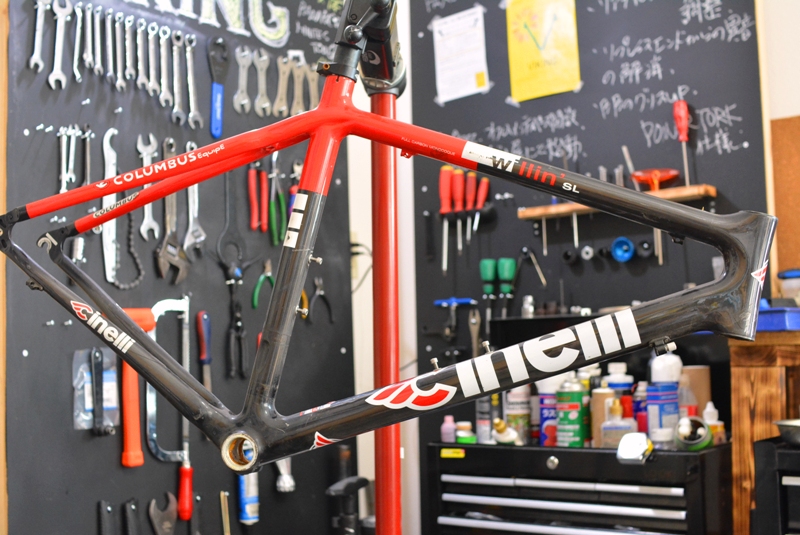 イタリア3大ブランド「チネリ」のフルカーボンロードバイク