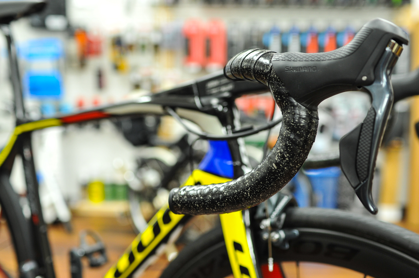 トップチューブから伸びる直線美、LOOK 675 LIGHTをシマノ アルテグラ