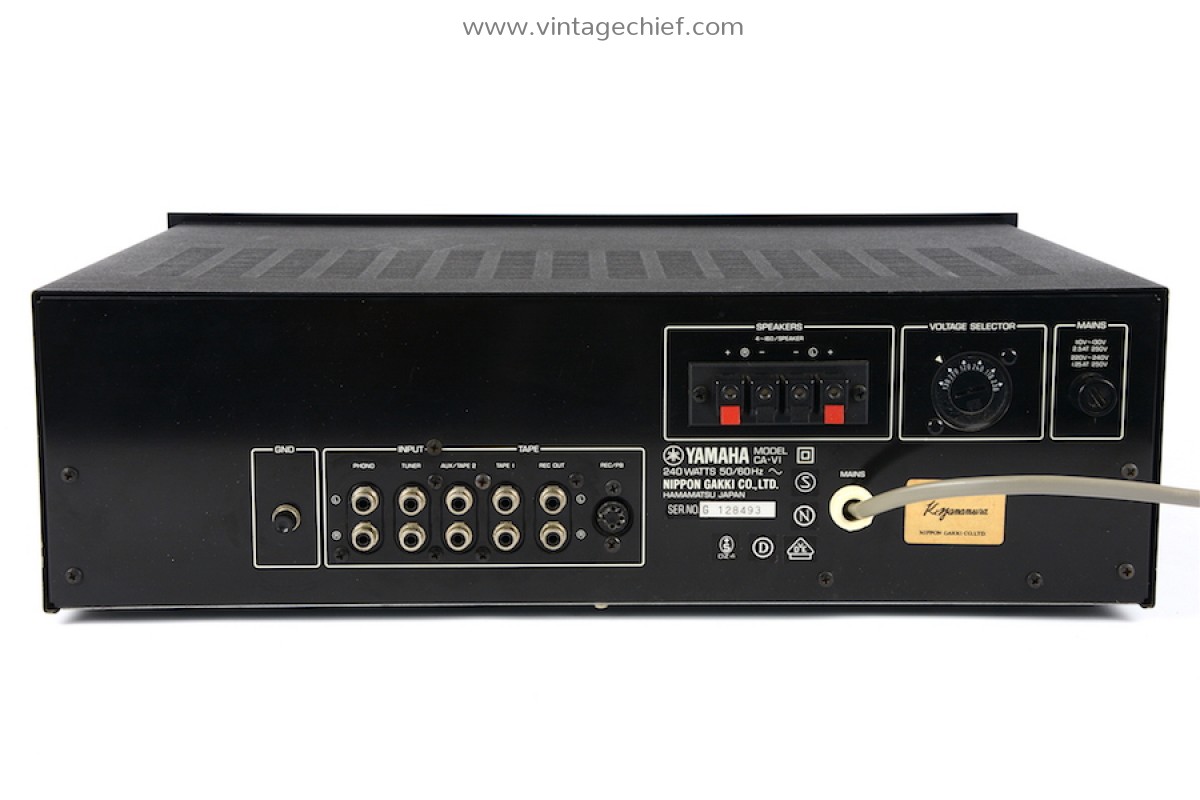 Yamaha CA-V1 Natural Sound Amplifier | VU Meters | Rack Handles
