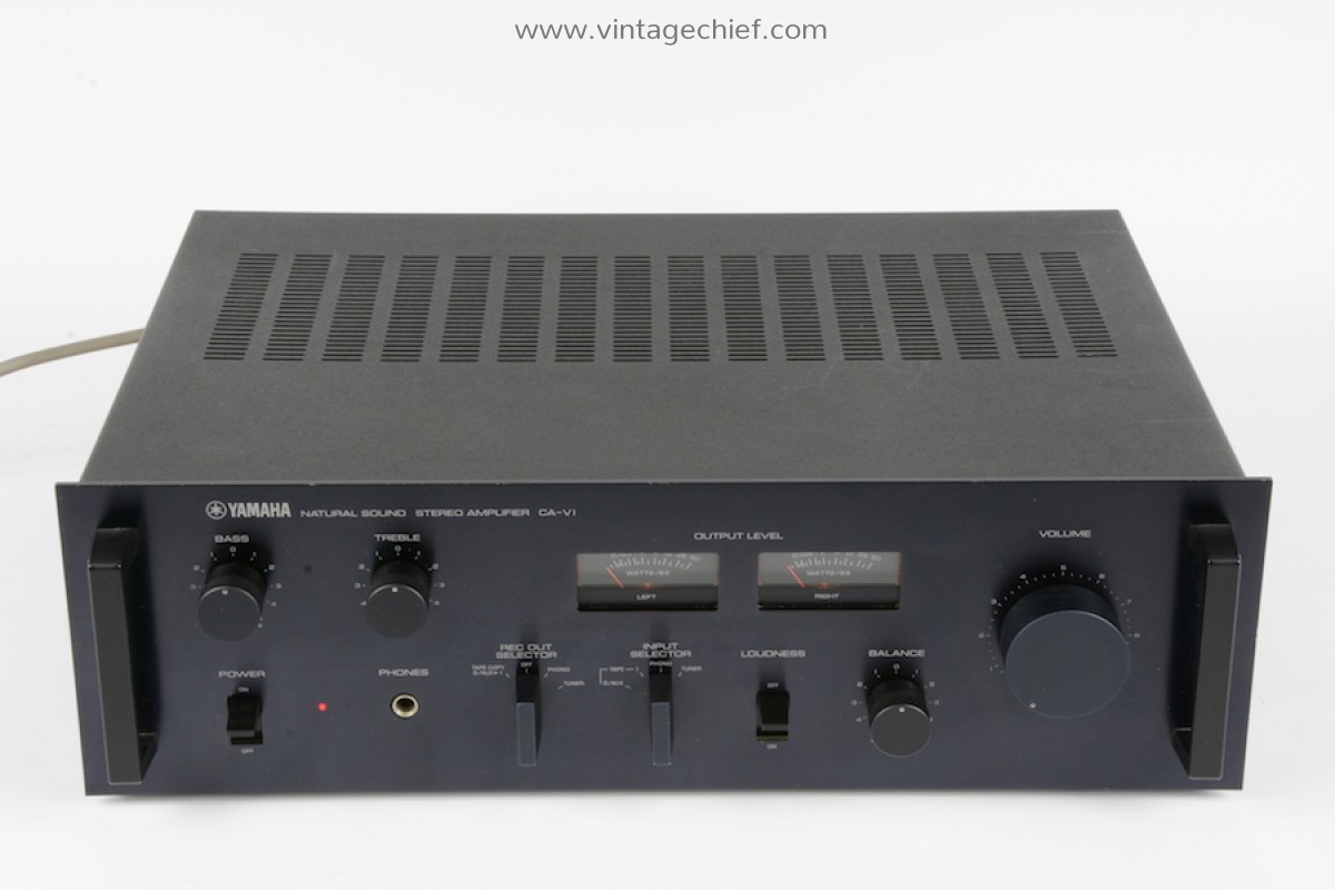 Yamaha CA-V1 Natural Sound Amplifier | VU Meters | Rack Handles