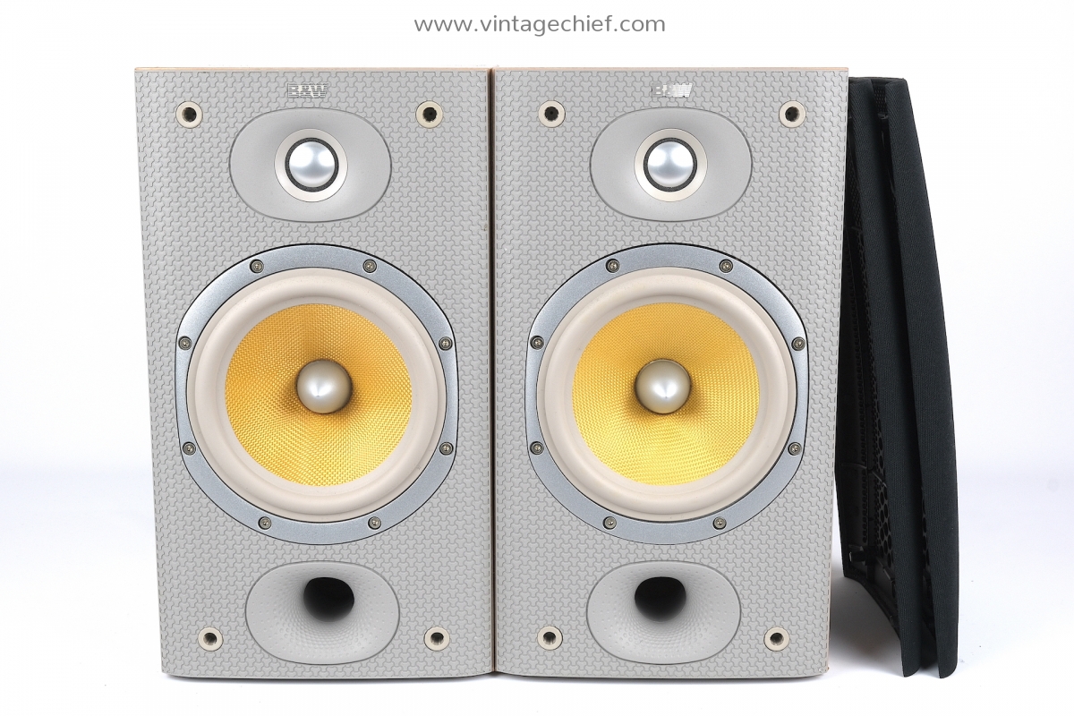 Bowers & Wilkins DM601 S3 Speakers + Speaker Grills | Oak Finish