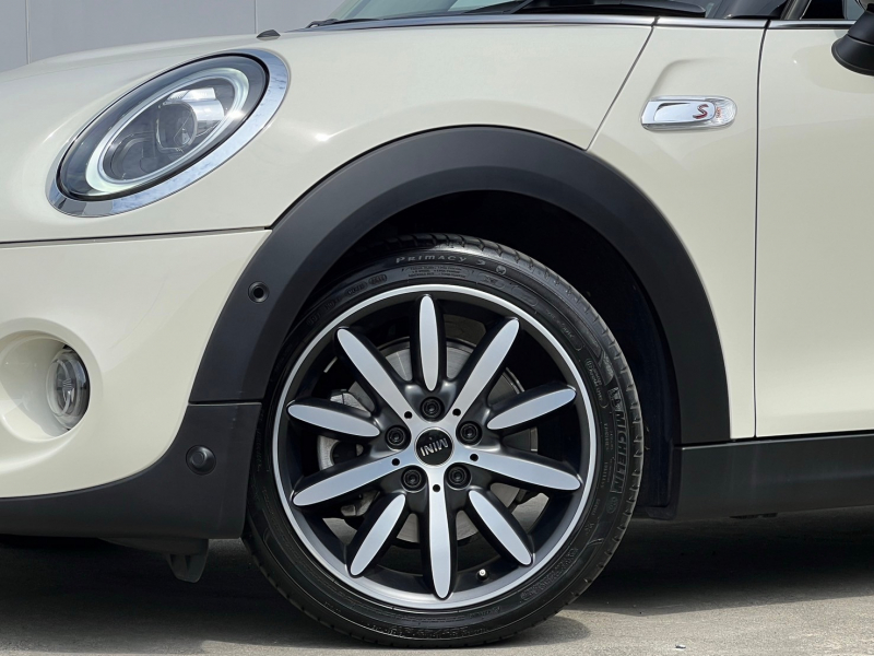 MINI(ミニ) ミニ クーパーSD 5ドア ラウンジスタイル 1オーナー 前後