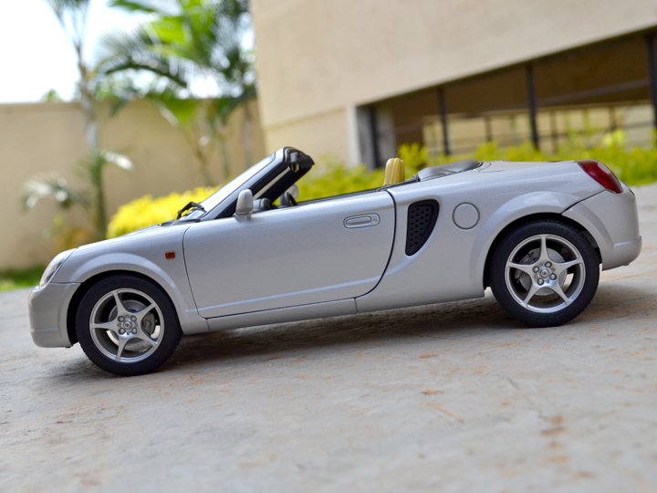 Toyota MRs – AUTOart – xDiecast