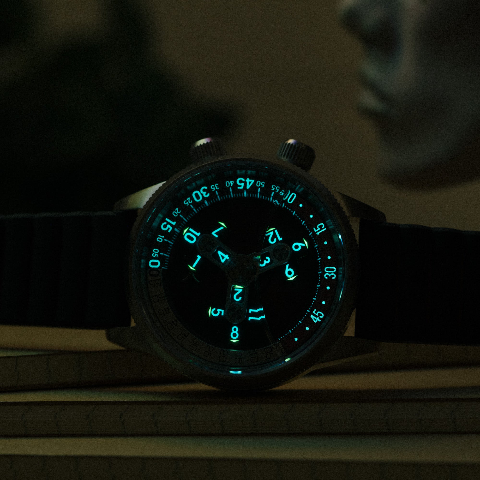 Vendetta II Automatic Wandering Hour Oxblood | Xeric.com – Xeric