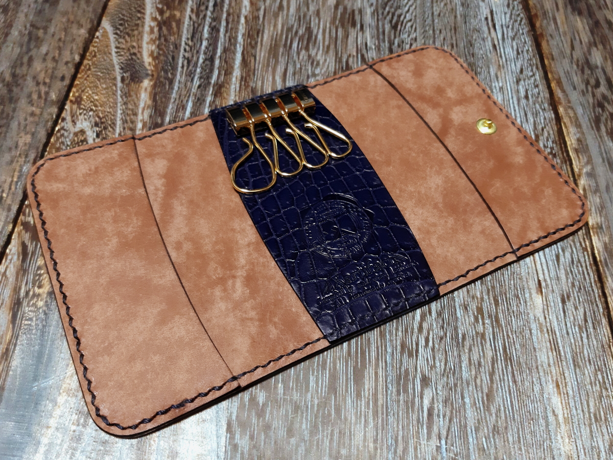 オーダーメイド＆ハンドメイドのレザークラフト工房 Xartifact