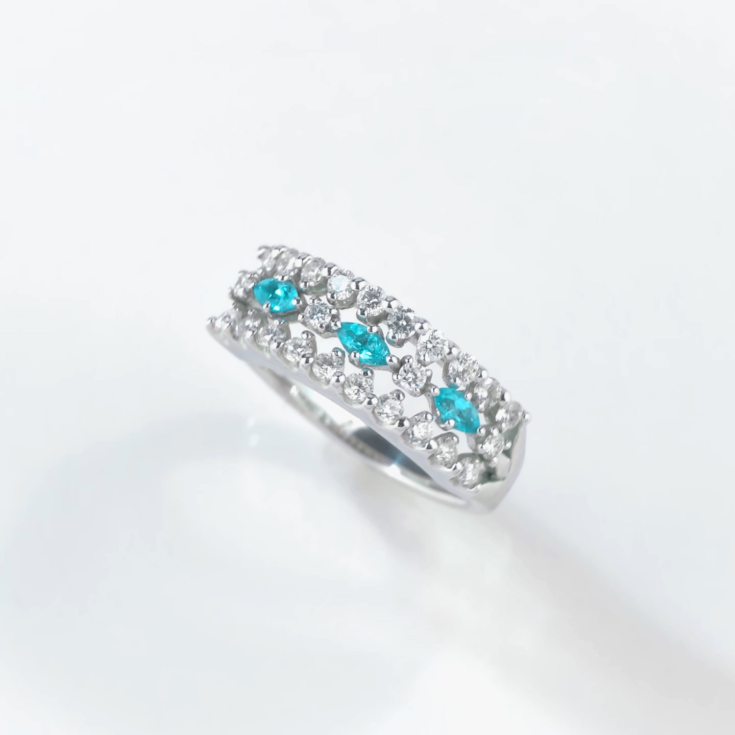 ブラジル産バターリャ鉱山パライバトルマリン0.197ctプラチナリング