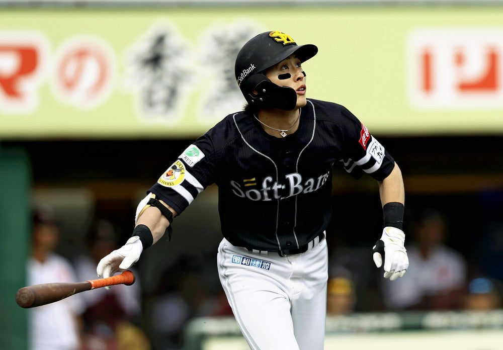 ソフトバンク・周東佑京、今季1号の2ランに「完璧」 : 読売新聞