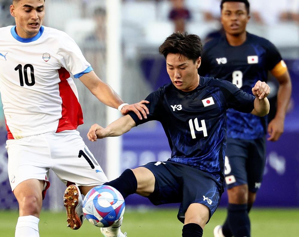 パリオリンピック2024：y3(サッカー日本代表＝なでしこジャパン