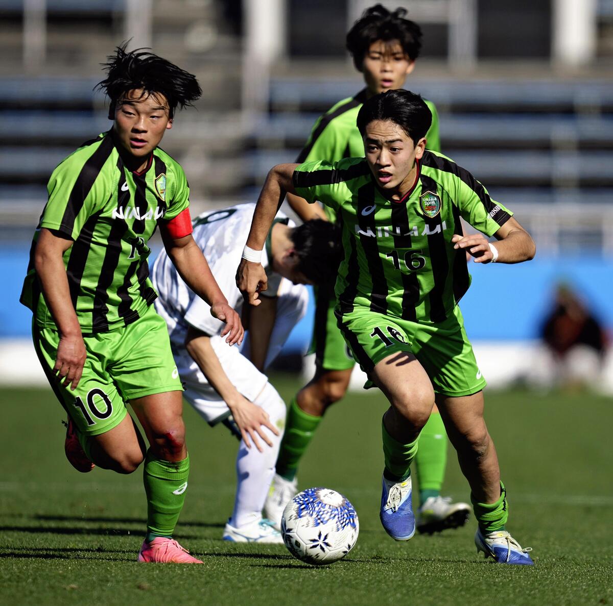 広島皆実」念願の初戦突破、PKを決めて先制…全国高校サッカー : 読売新聞