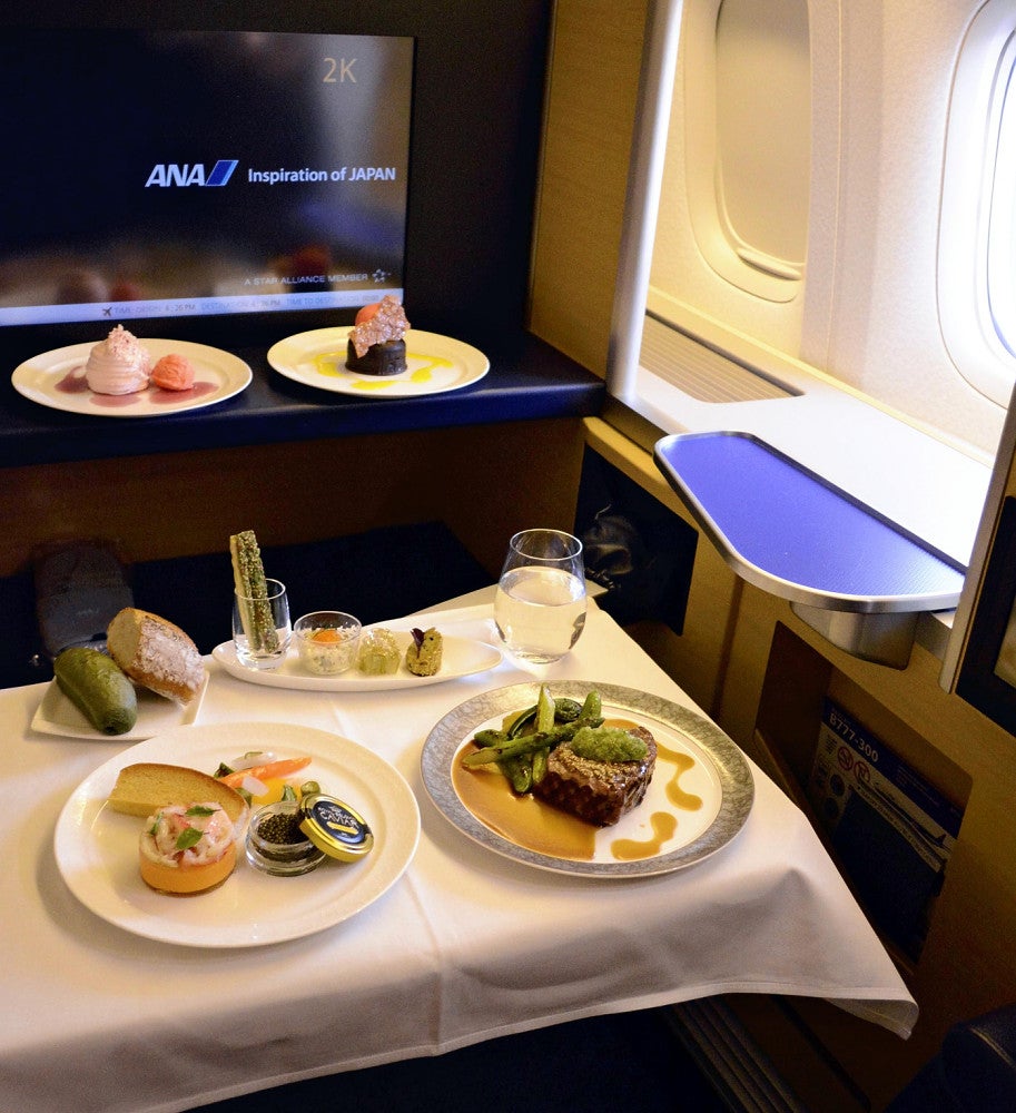 ANA航空機がレストランに、ファーストクラスな旅行気分を : 読売新聞