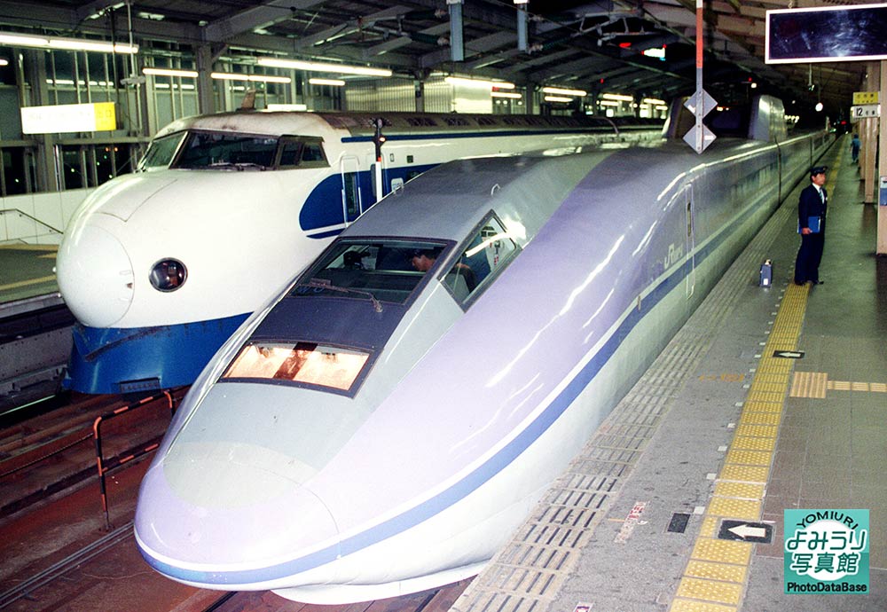 モデル車両「WIN350」が試験走行: 〜2014 読売新聞が撮った夢の超特急
