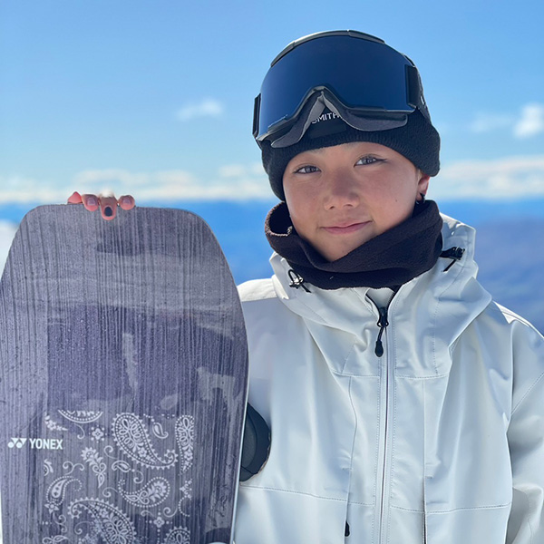 スノーボード ハーフパイプ 工藤璃星選手と用具使用契約を締結｜NEWS