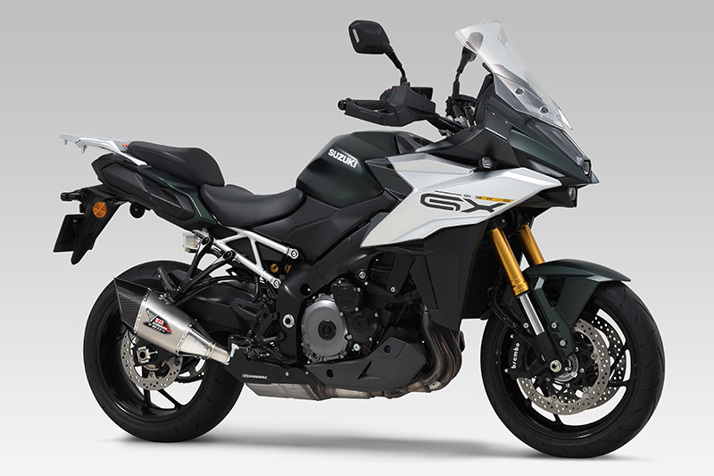 Slip-On R-11Sq サイクロン EXPORT SPEC 政府認証 | ヨシムラジャパン