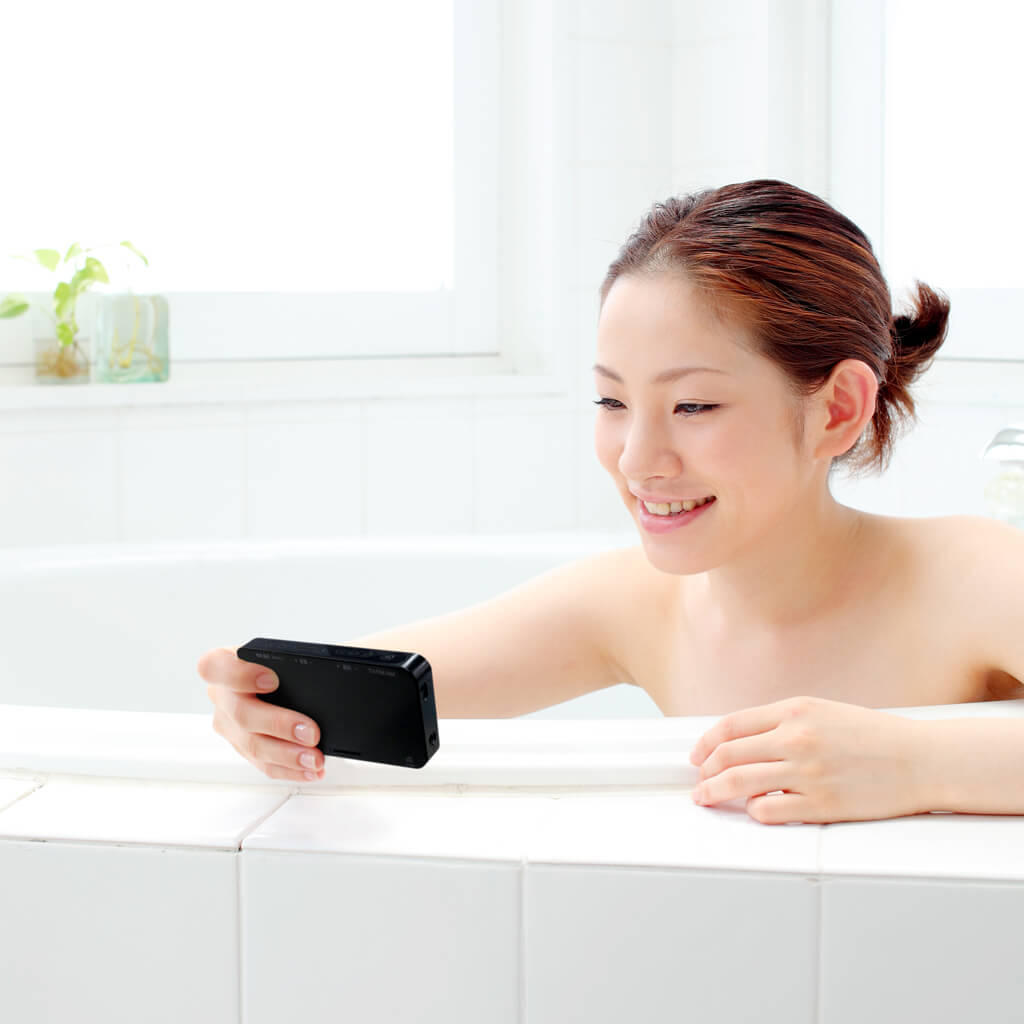 2．3インチ防水ワンセグテレビブラック｜YAZAWA CORPORATION