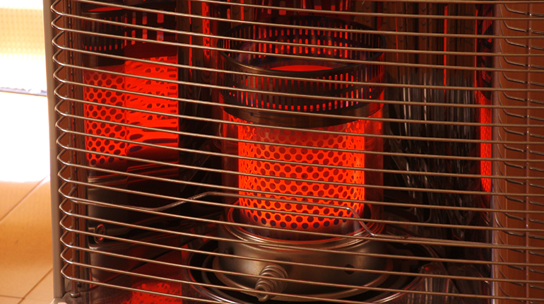 ヤマダデンキの石油ストーブ分解整備（北海道限定）｜ヤマダデンキ