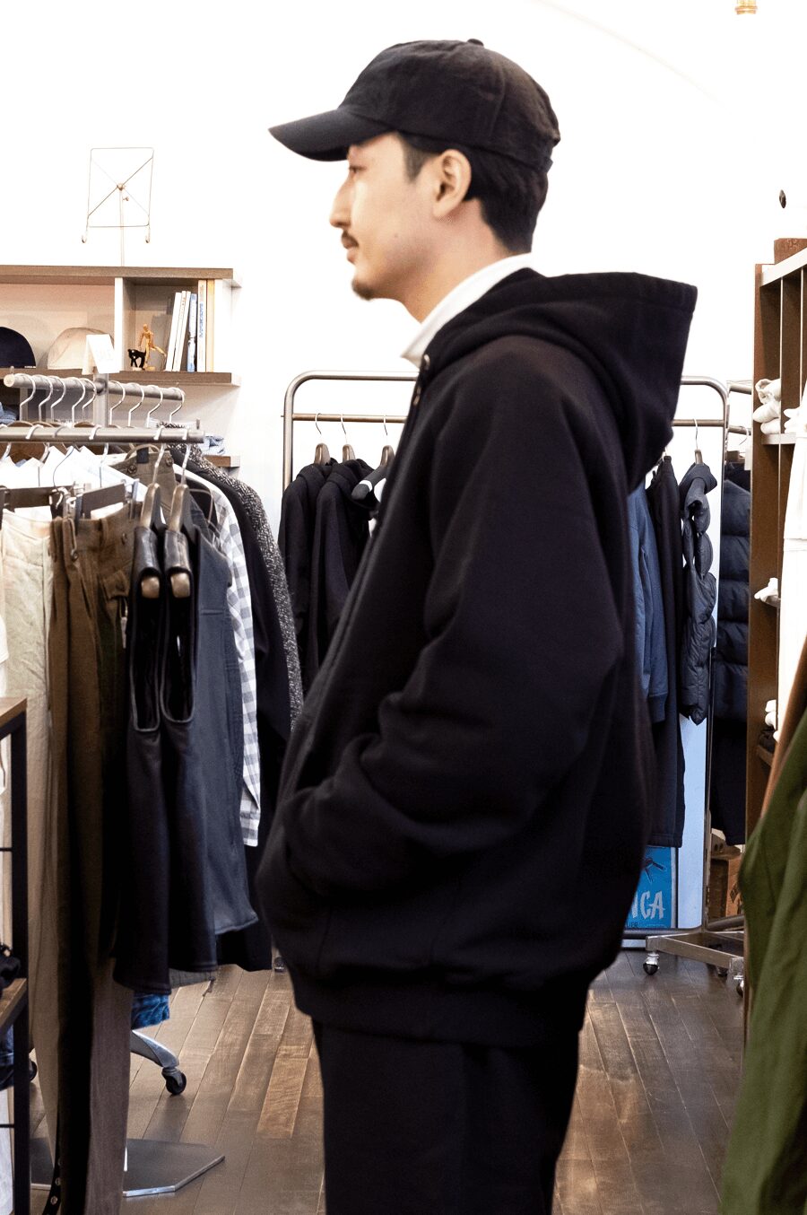 COMOLI コットン裏毛 ジップパーカ | 大阪心斎橋のメンズ洋服の