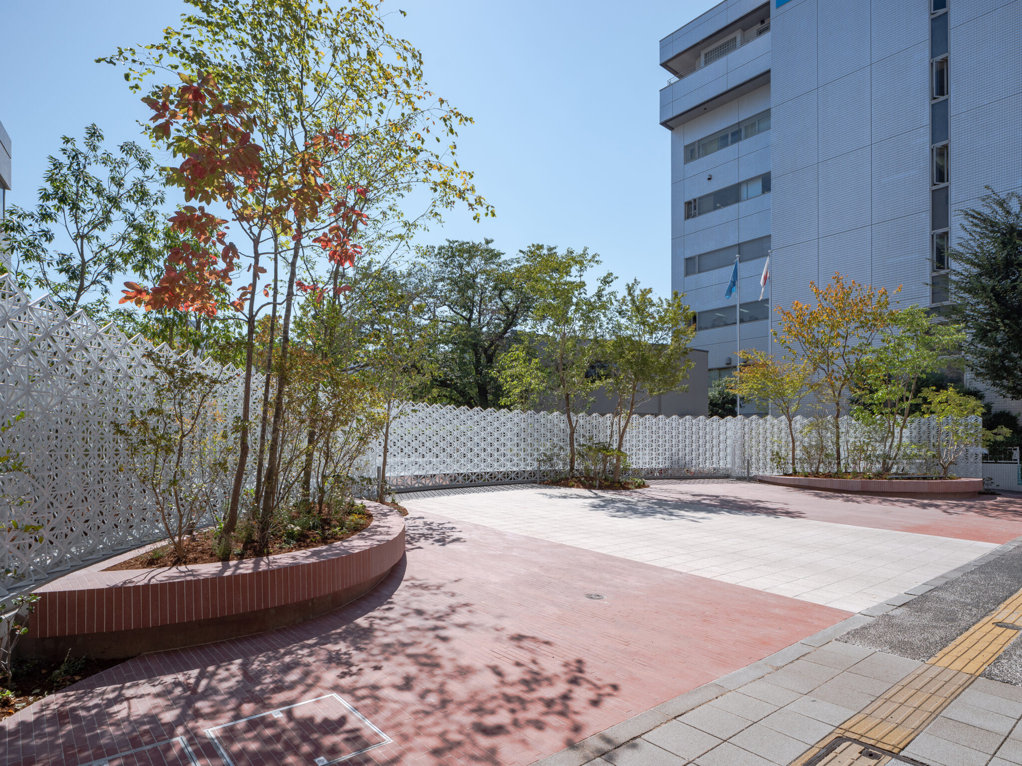 昭和女子大学正門改修 / Works | 永山祐子建築設計