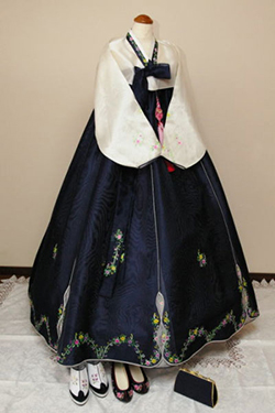 55_チマチョゴリレンタル韓服化繊_バスト87～97cm_身長+靴高さ169