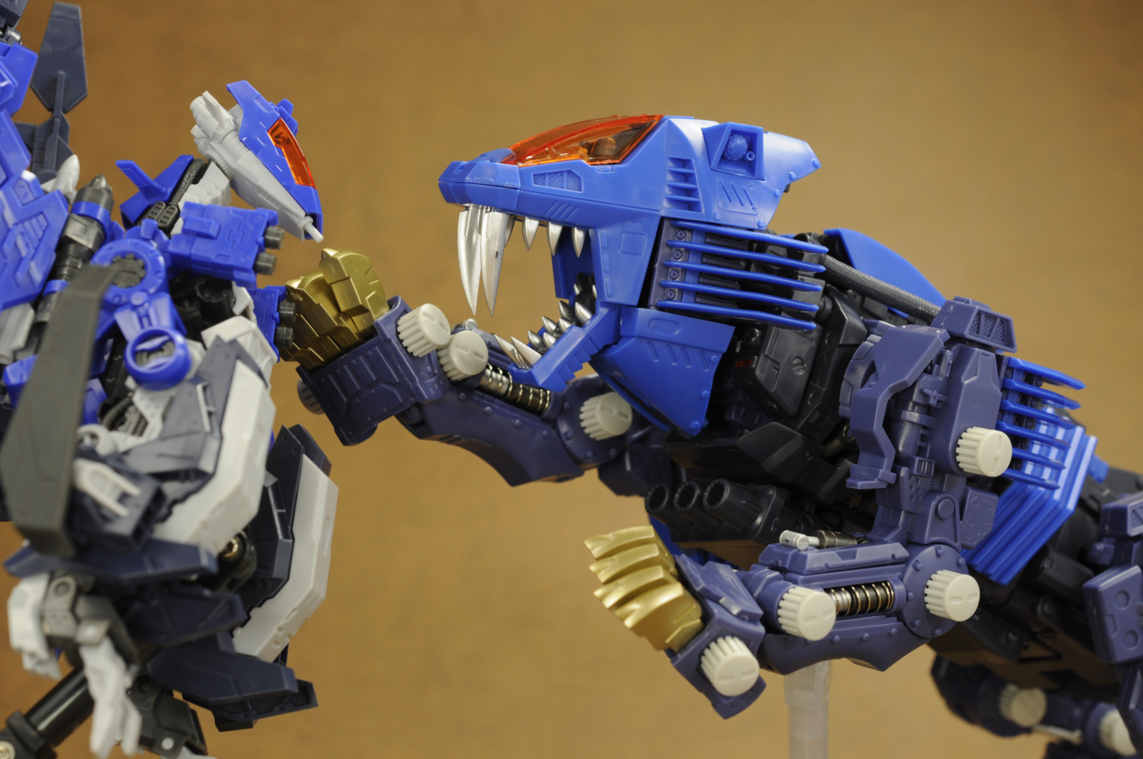 HMMシールドライガー バン仕様 レビュー