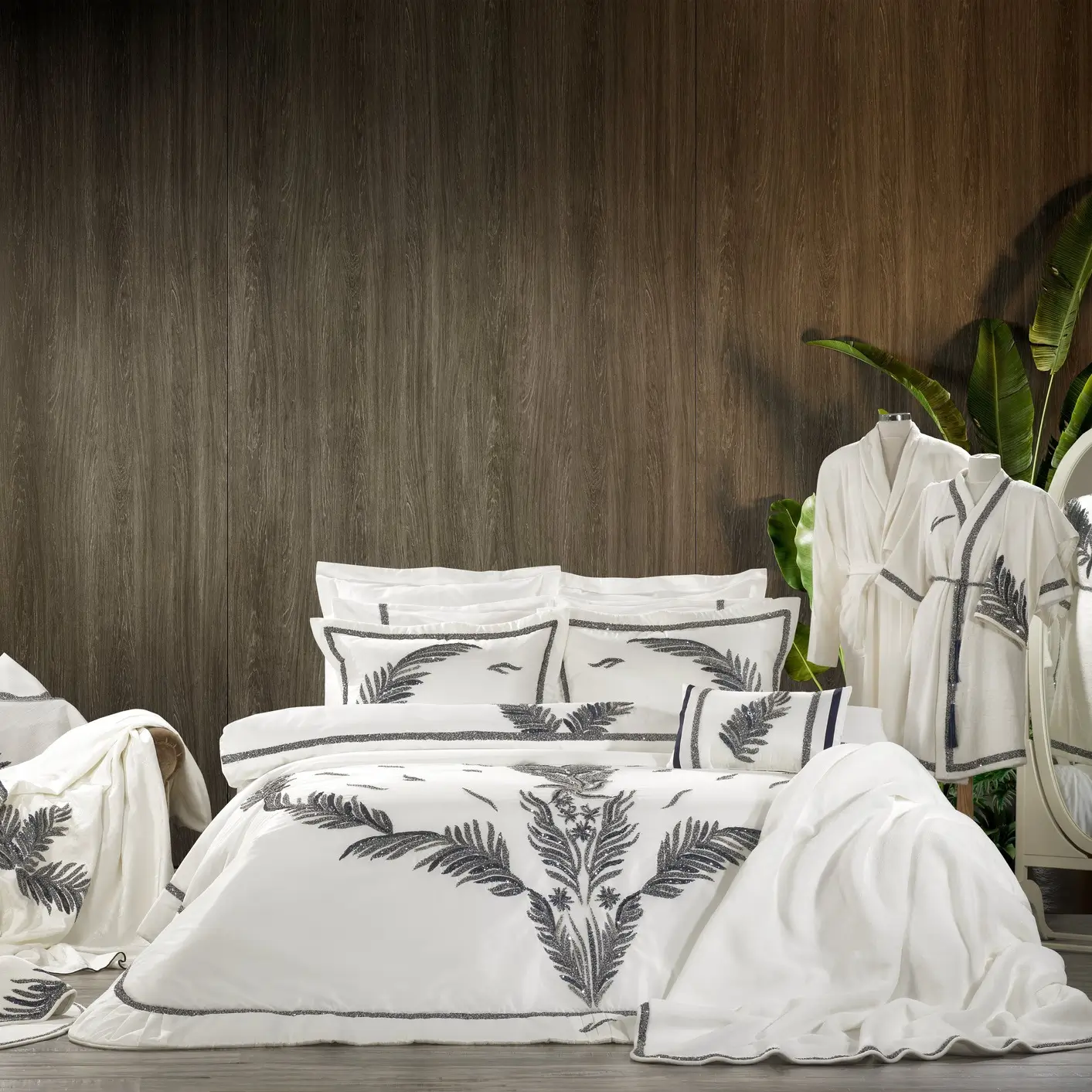 Caroline 23 Parça Premium Çeyiz Yatak Seti / Lacivert Çeyiz