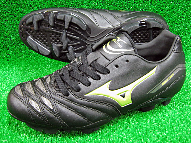 ミズノサッカースパイク 『イグニタス』シリーズ