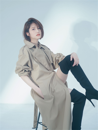 若月佑美2nd 写真集 9 月8 日発売決定！ | NEWS | 株式会社ゼスト