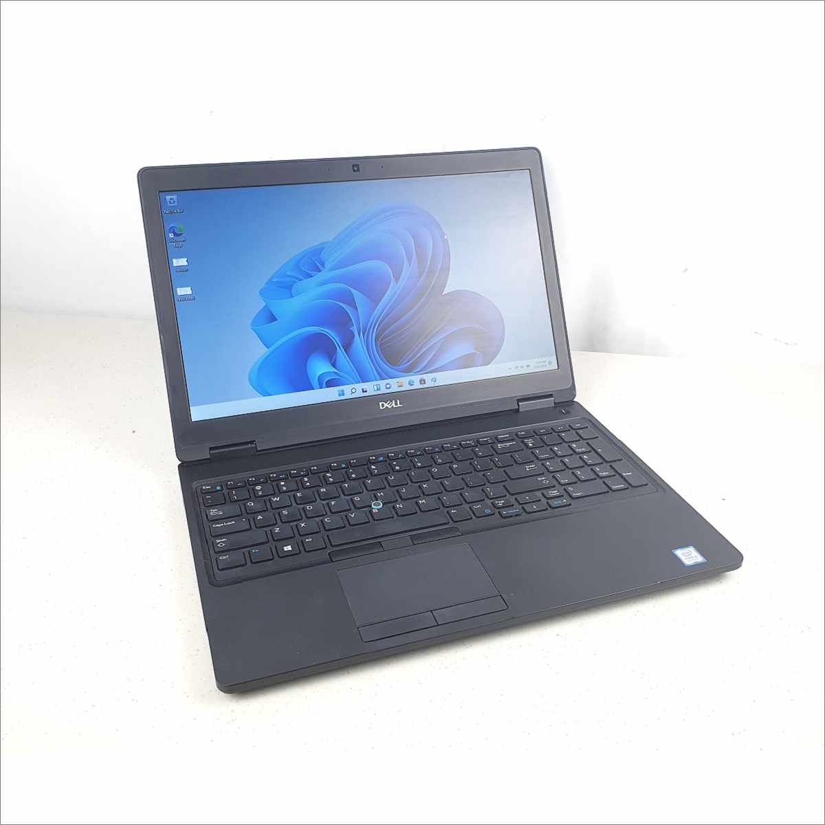 Dell Latitude 5590 Business Laptop 15.6