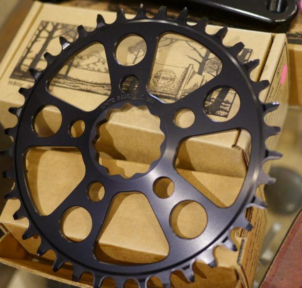 WHITE INDUSTRIES/ホワイインダストリーズ TSRチェーンリング 44T 44T