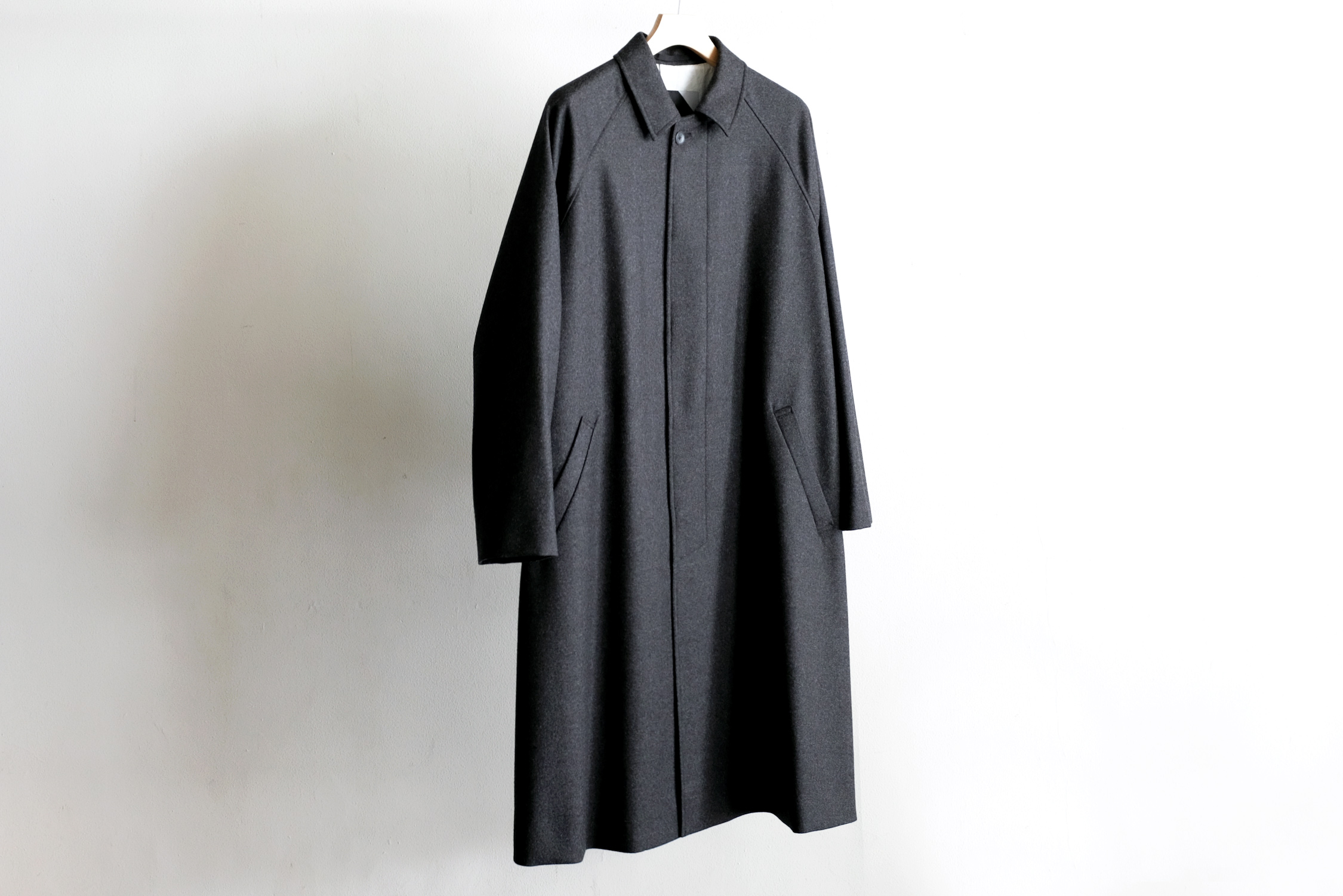 WOOL FLANNEL BALMACAAN COAT - WUNDER