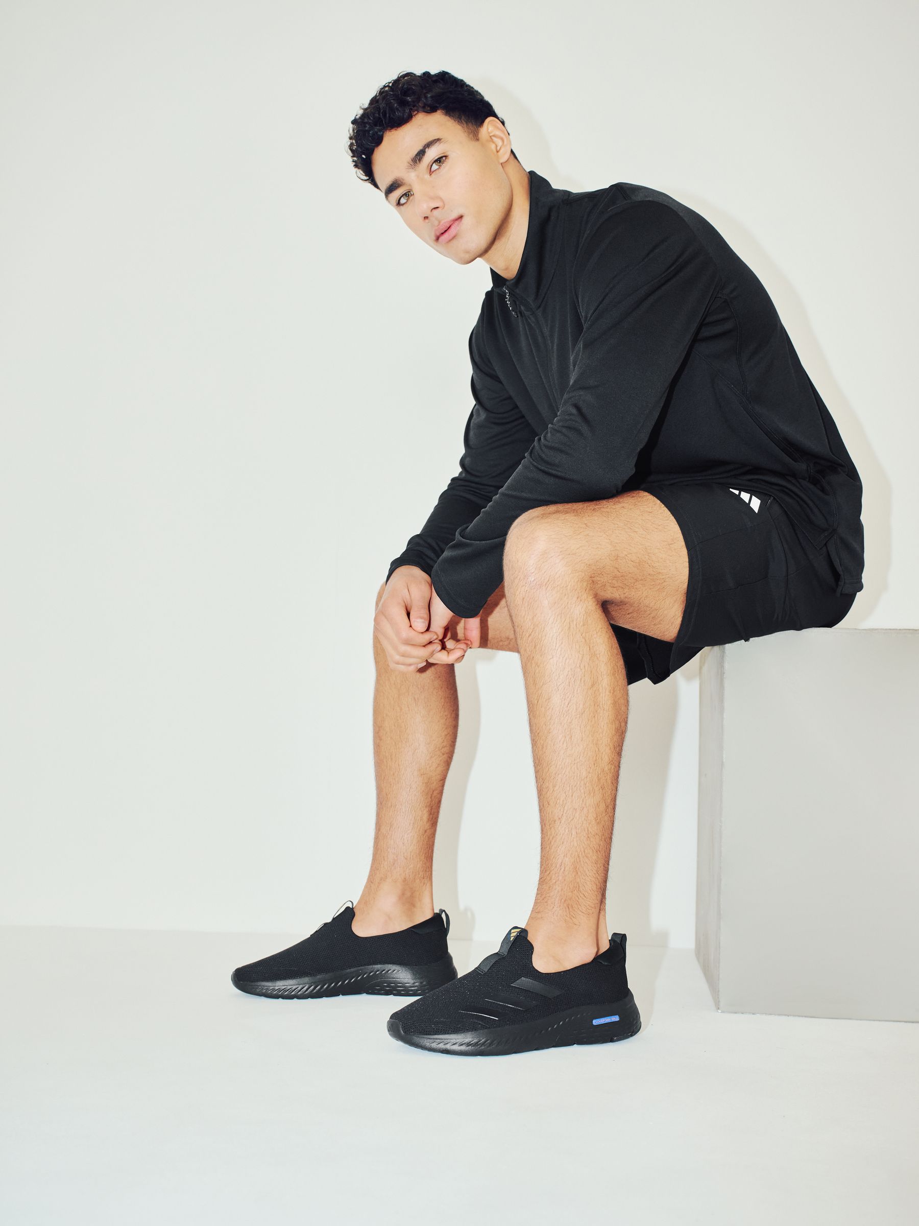 Next：日本 adidas クラウドフォーム ムーブ ラウンジャー スリップ