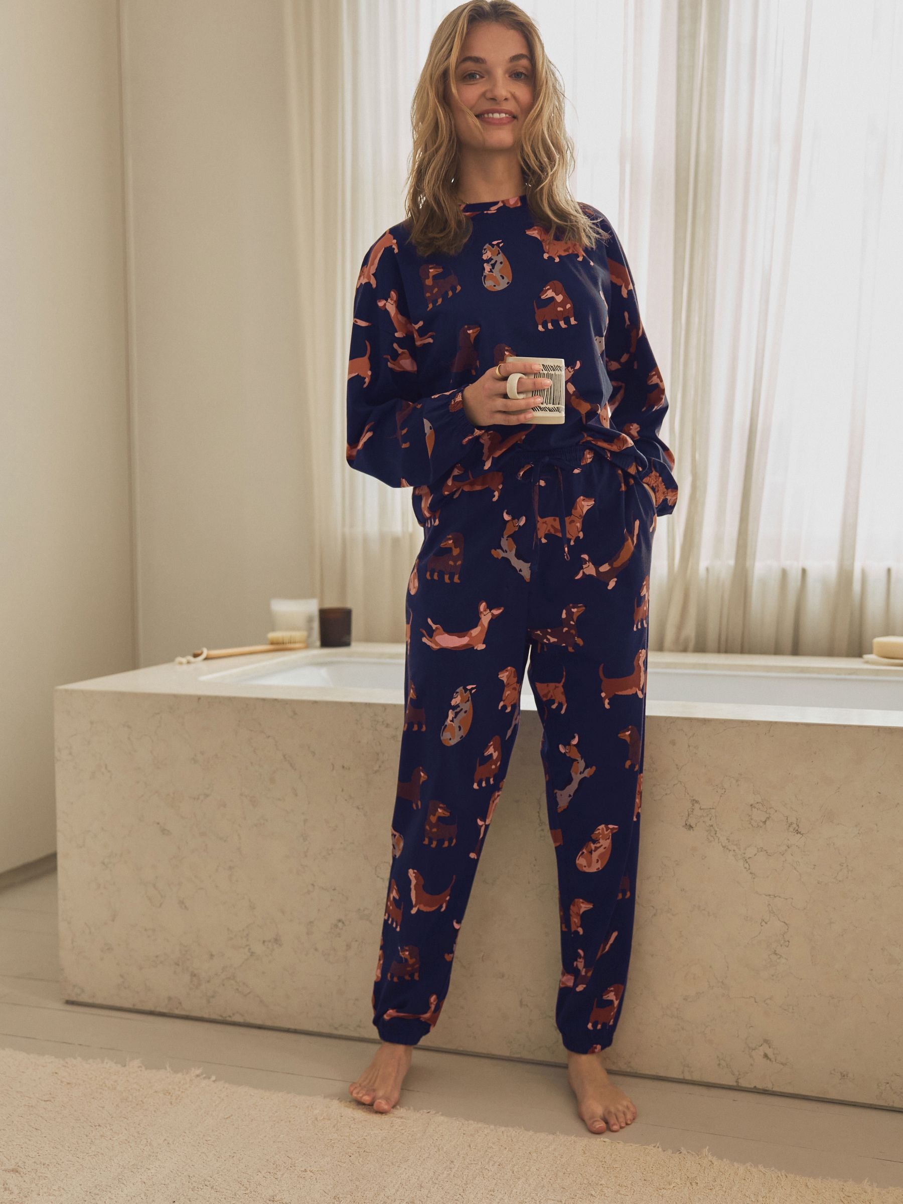 Next：日本 ネイビーブルー ダックスフント - 長袖パジャマ from Next