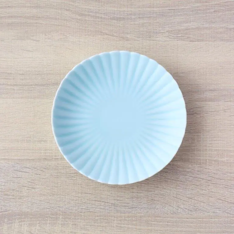 伊万里鍋島焼 モイスト青磁 菊割皿 15cm / 19cm