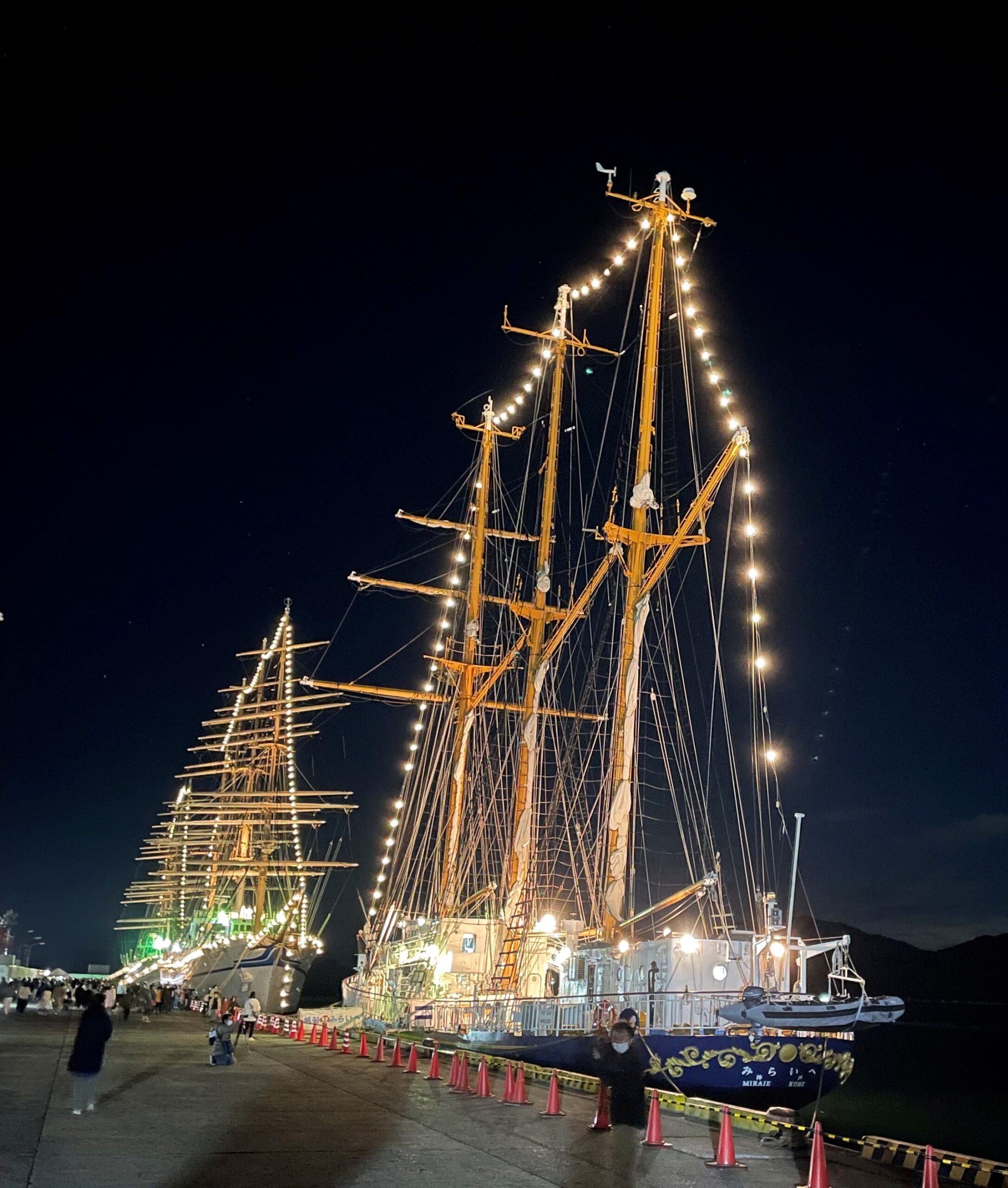 周南市】帆船3隻同時寄港 ライトアップで幻想的に | 海と日本PROJECT