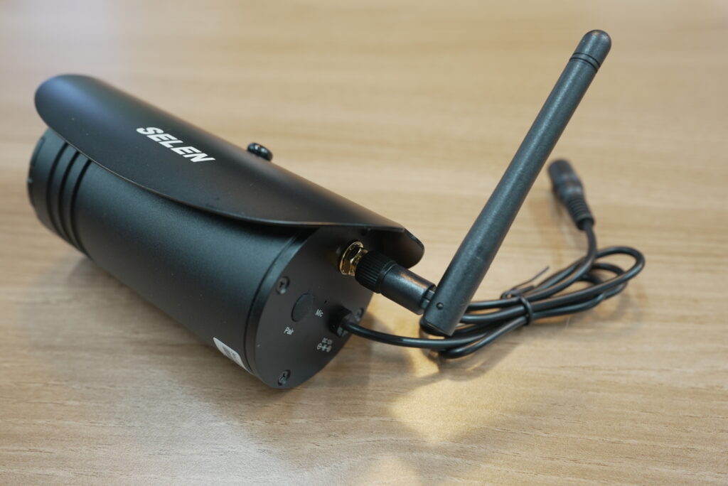 工事不要の防犯カメラ「SELEN SWL-3000」をオフィス屋内導入