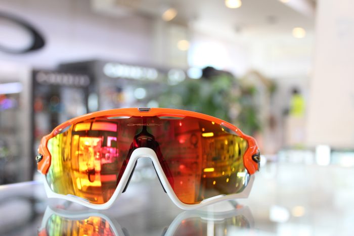 お客様ご注文品 OAKLEY カスタムサングラス JAWBREAKERのご紹介