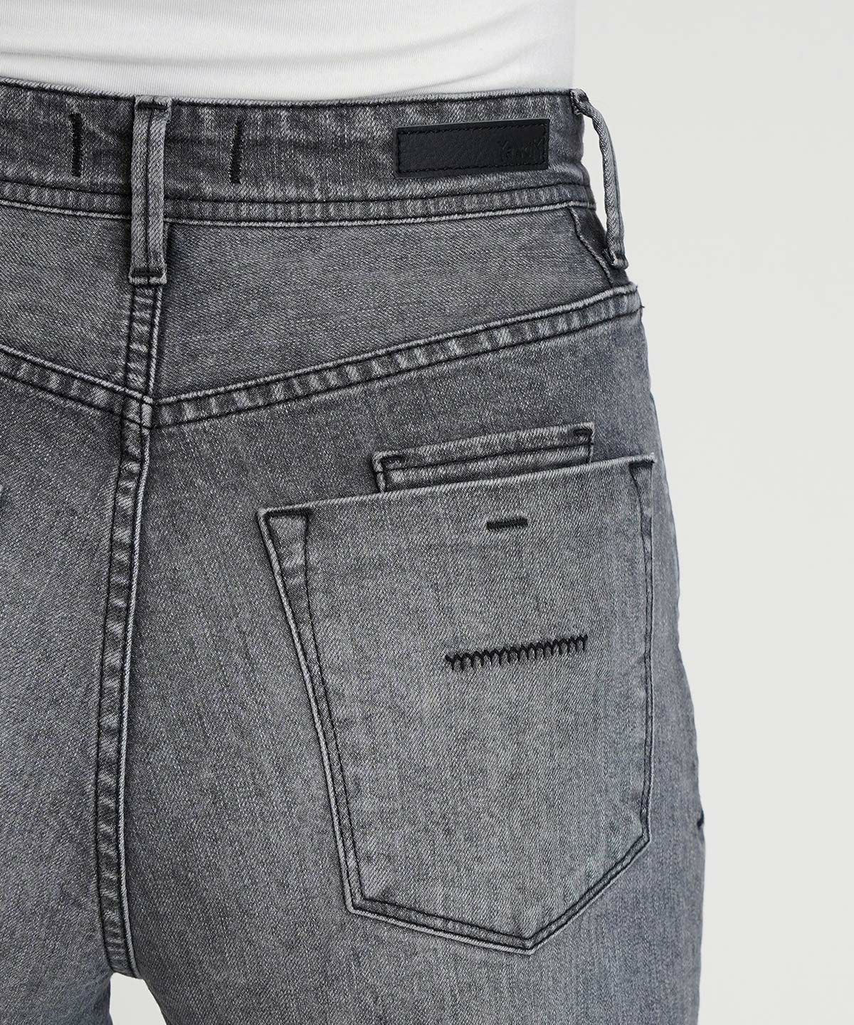 ボーイズストレート