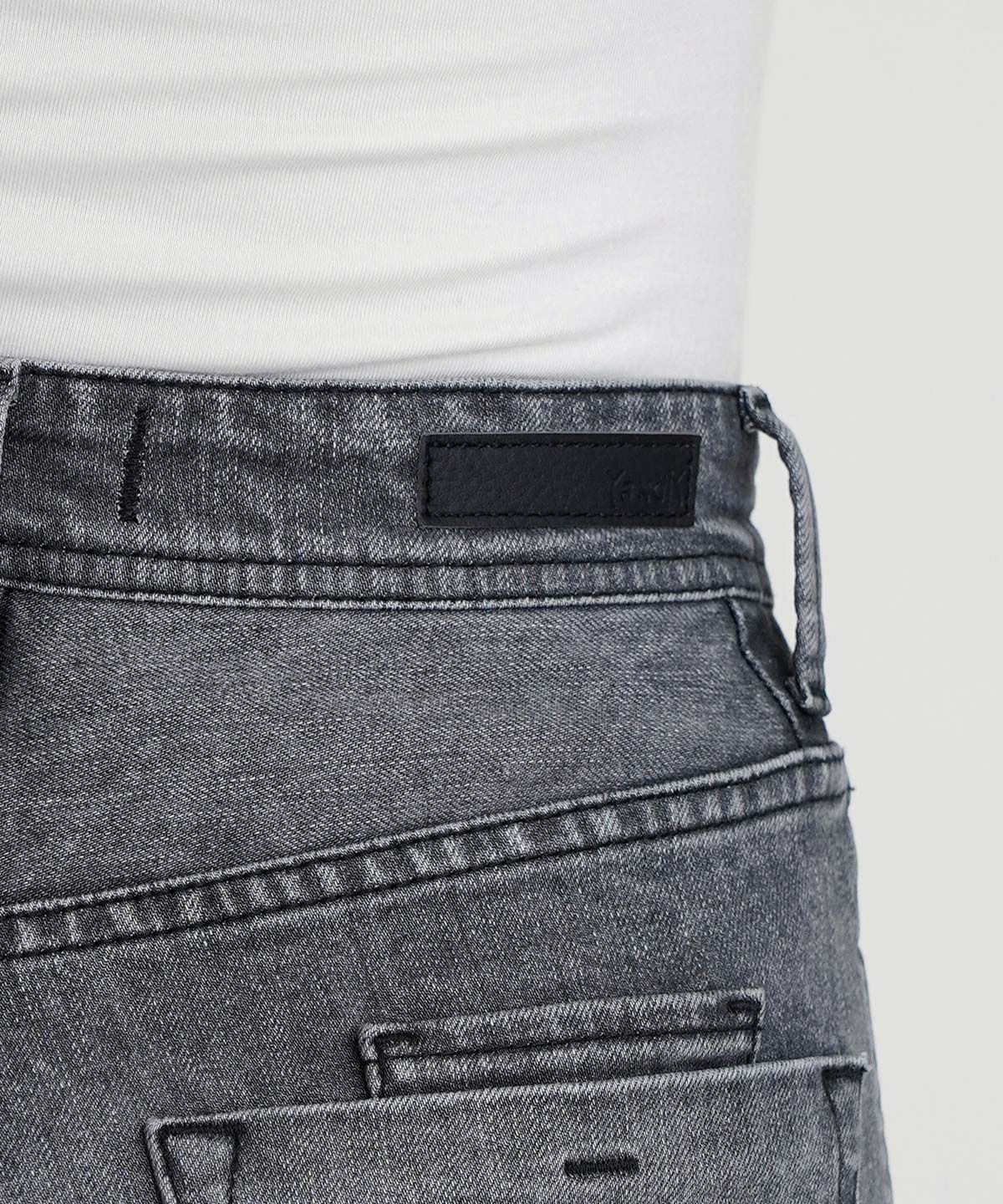 ボーイズストレート