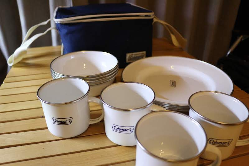 レビュー】コールマンの エナメル食器セット ｜ホーローの質感が最高