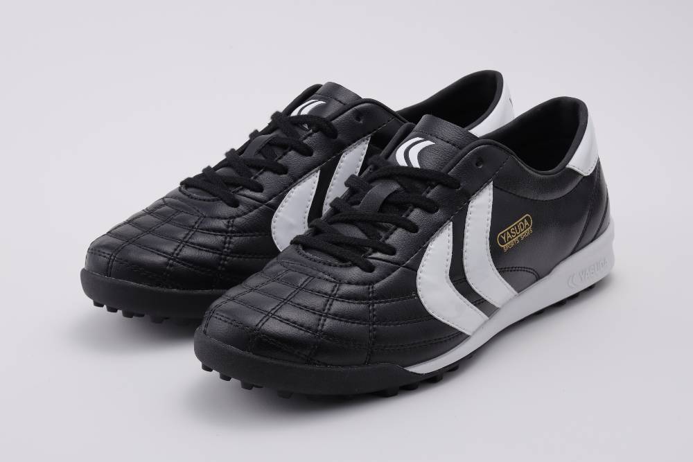 14） スパイクじゃないシューズ 「Ligaresta TF」を紹介させてください