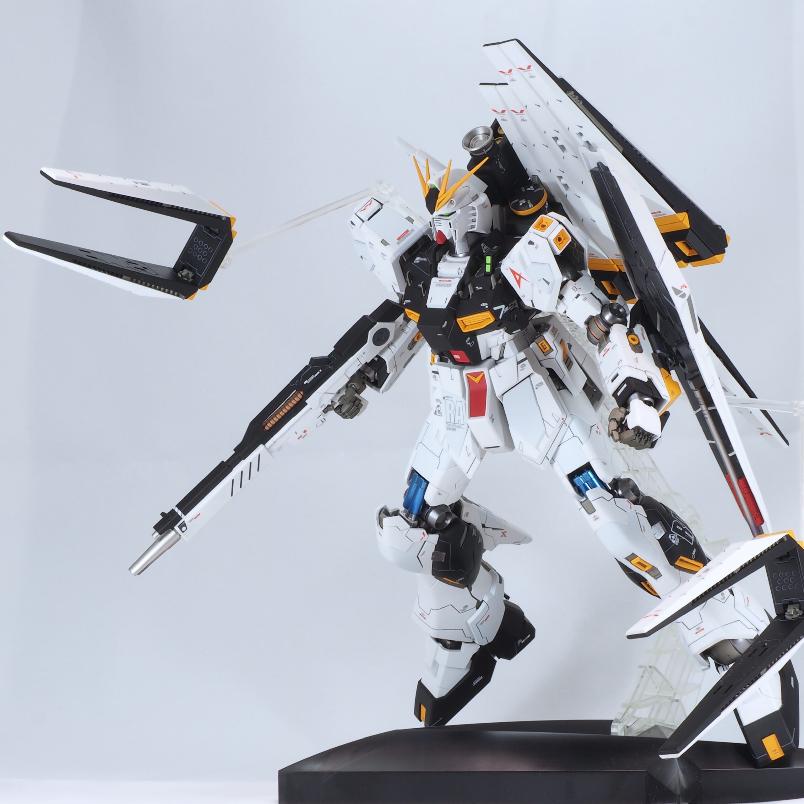 MG 1/100 νガンダム Ver.Ka | やることないからプラモやる！