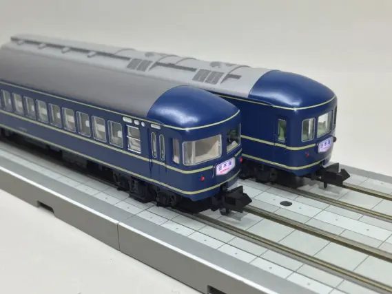 20系 寝台特急「日本海」 入線です。その1 KATO 10-1352/10-1353