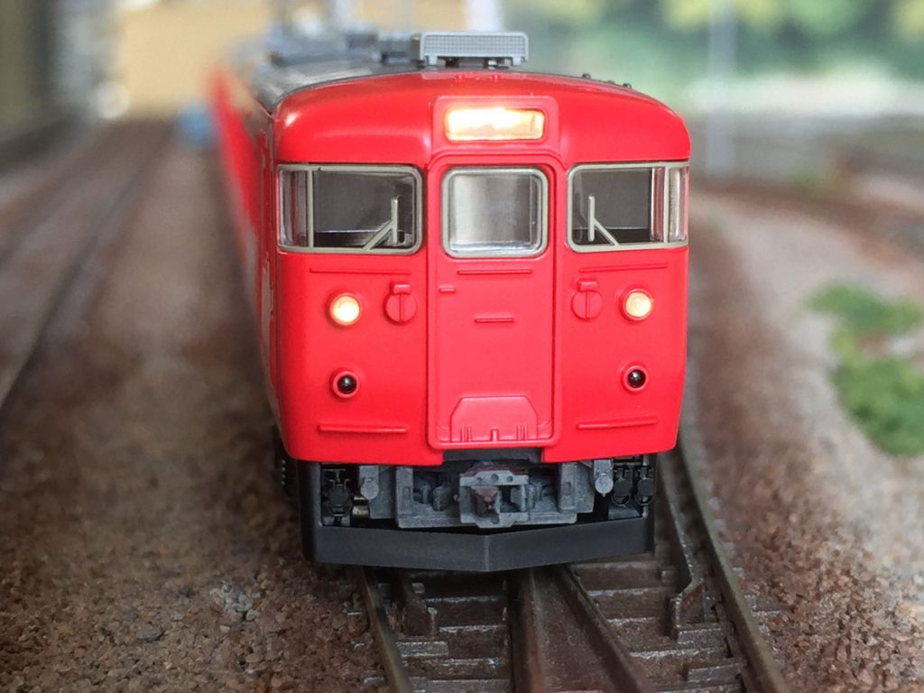 115系1000番台 コカ・コーラ塗装の入線！ TOMIX 92390 | NGaugeJP