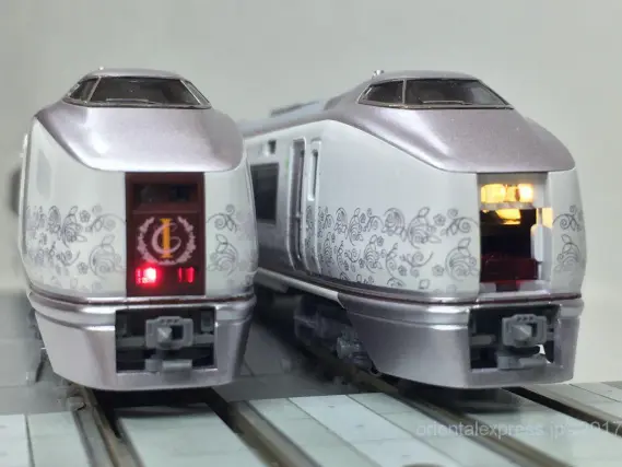 651系1000番台「伊豆クレイル」タイプの入線です。 KATO 10-944