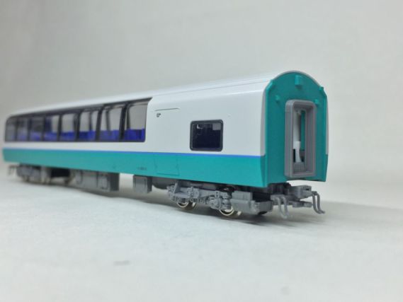 251系「スーパービュー踊り子 」新塗装（SVO) を弄る。分解方法など