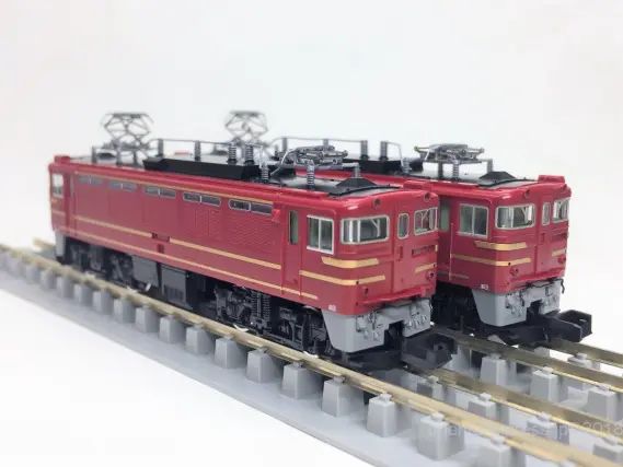 ED75 700番台 オリエントサルーン色を弄る。その1 TOMIX 9150