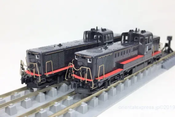 DE10 JR九州仕様（黒塗装）が入線しました。KATO 10-1534 | NGaugeJP