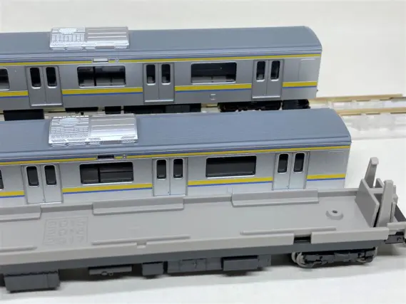 209系2100番台 房総色 入線です。TOMIX 98629 4両セット 幕張車両